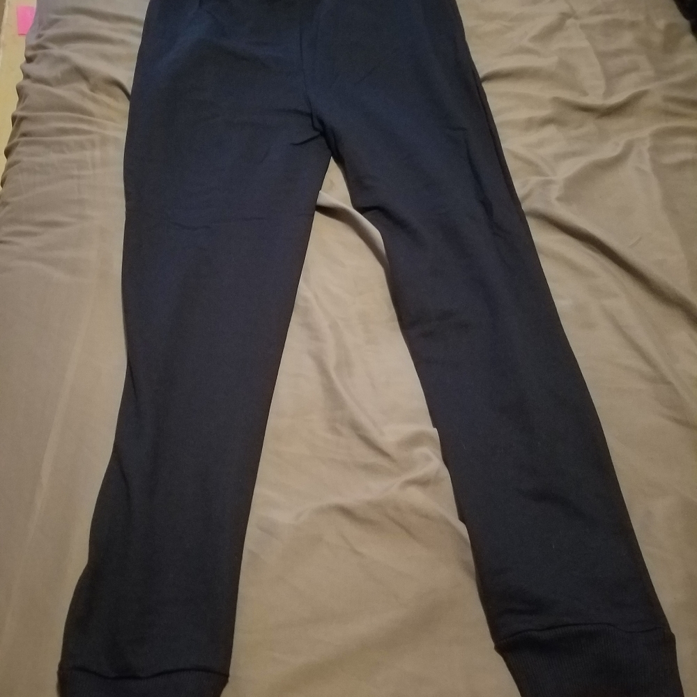 NWT-Navy ladies joggers size small